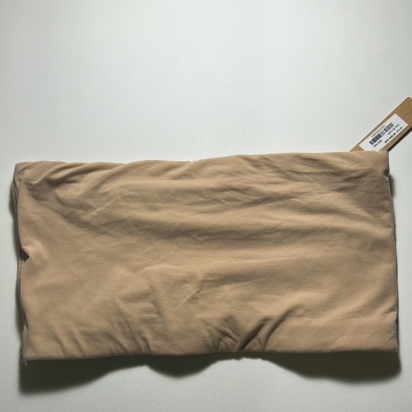 SKIMS NWT fits everybody bandeau bra clay NUDE - Picture 3 of 3